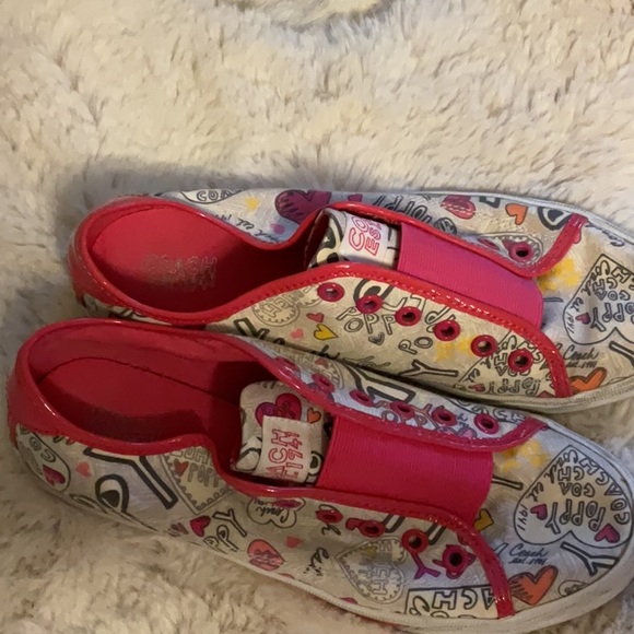 COACH Bev A1573 Pink Poppy Heart Graffiti Slip on Nostalgic Kidcore Sneakers 8.5 - Picture 4 of 10